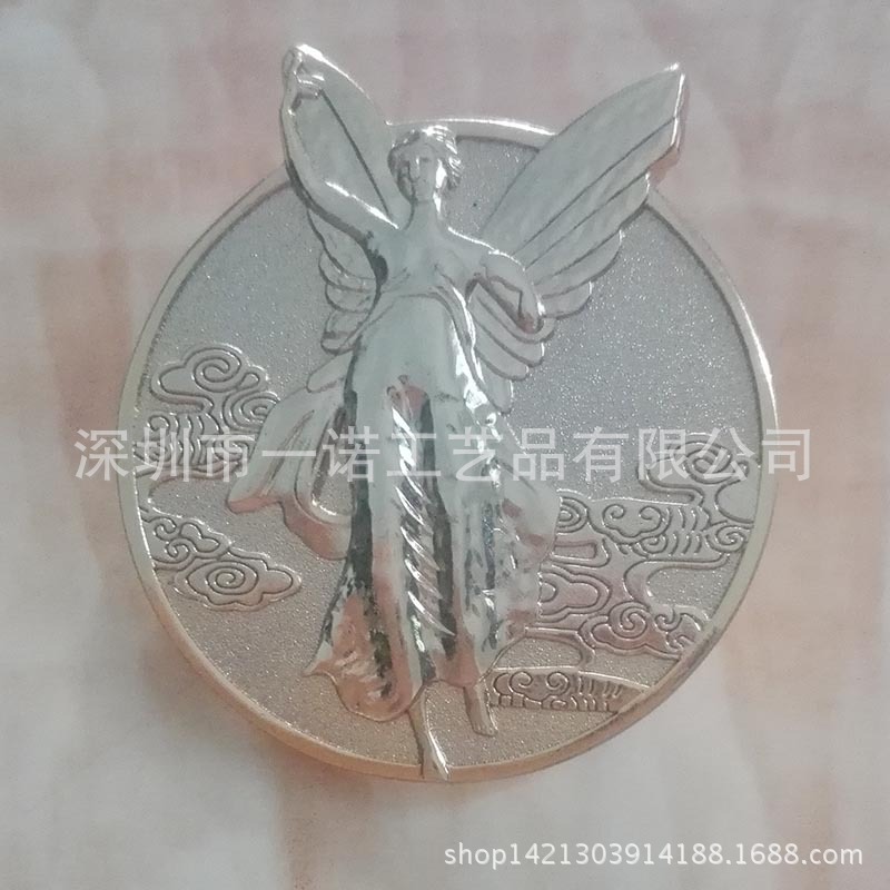 真金自由女神徽章 (2)