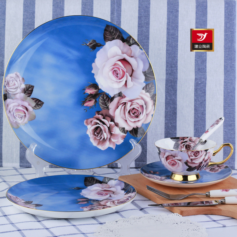 Beautiful Bone China Dinner Plate Pastoral American Tableware Set Couple Candlelight Dinner Steak Plate Cup Saucer Knife, Fork and Spoon