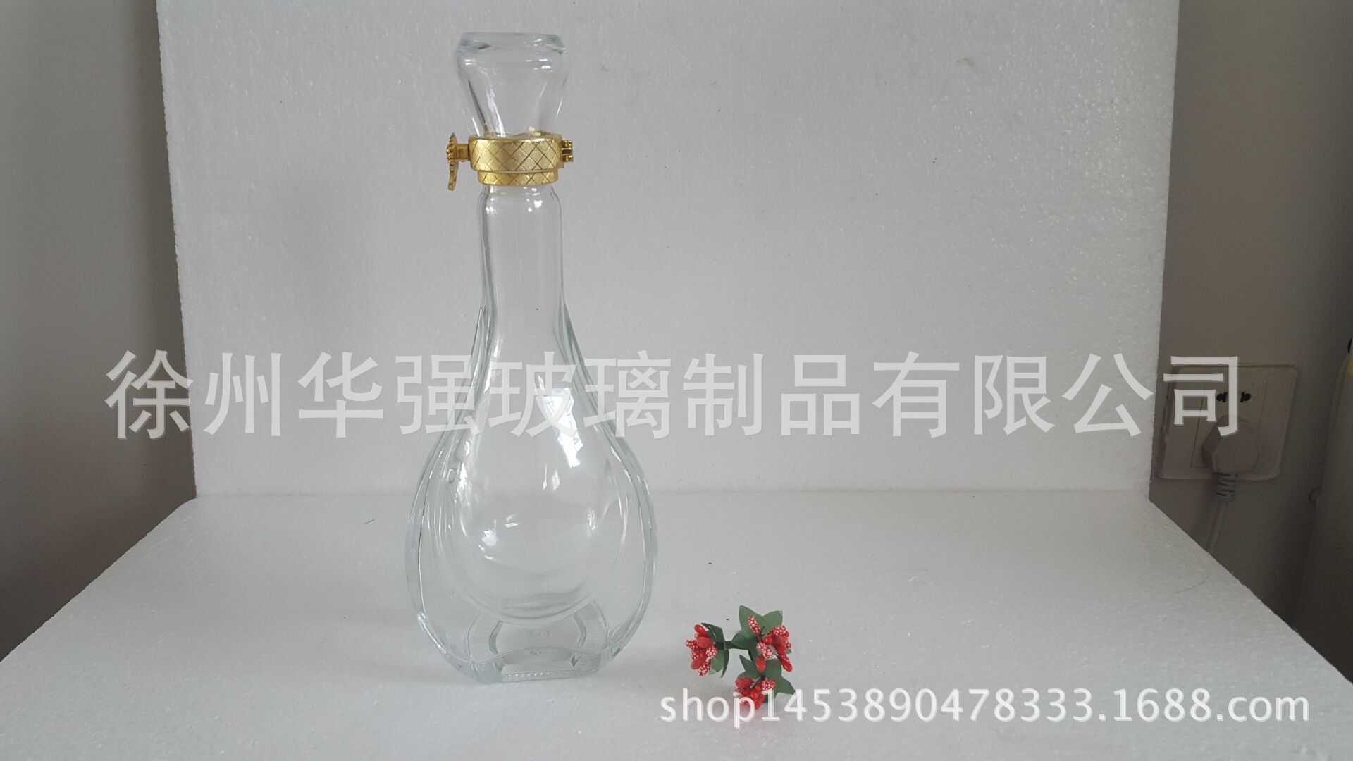 玻璃白酒瓶500ml 圆 厚底洋酒瓶 新款玻璃盖子卡口大肚酒瓶