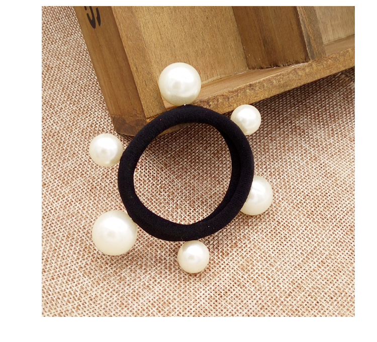 Korean Jewelry Seam-free Pearl Towel Ring Hair Rope Tied Hair Like Rubber Band Yiwu Wholesale display picture 7