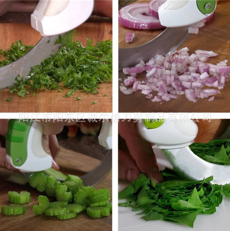 3141554177_437850484