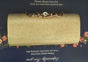 新品时尚潮品晚宴包镶钻手拿包好搭礼服包晚装包S1858