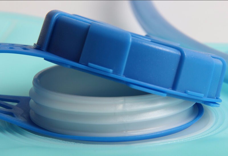 3073462518_1847142669