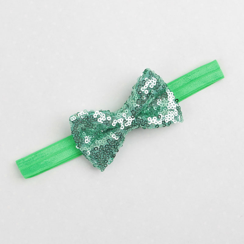 No. 7 grass green