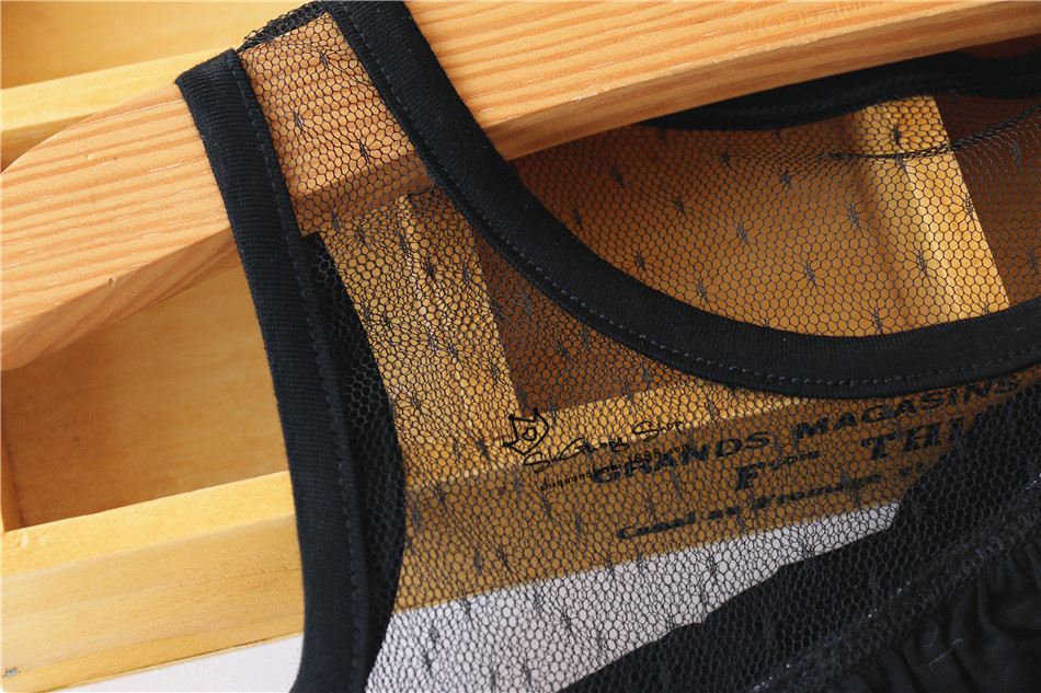 2061830877_1042184463