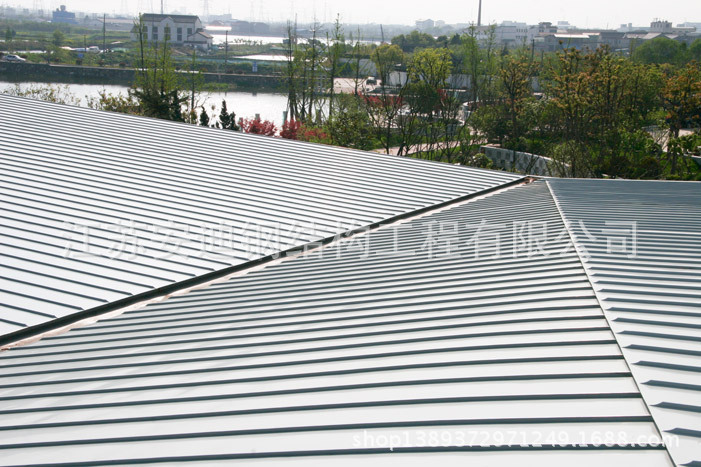0.9mm铝镁锰板屋面加工安装选江苏安迪钢构铝镁锰板公司