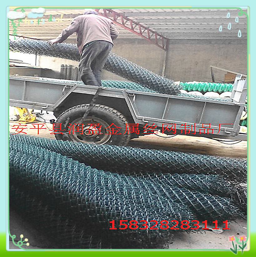 护栏网 勾花护栏网 润盈丝网厂家批发