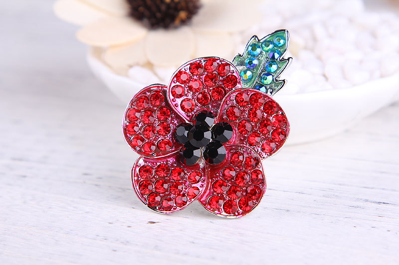 Spilla fiore di papavero con strass elegante spilla rossa donna_voghion.com