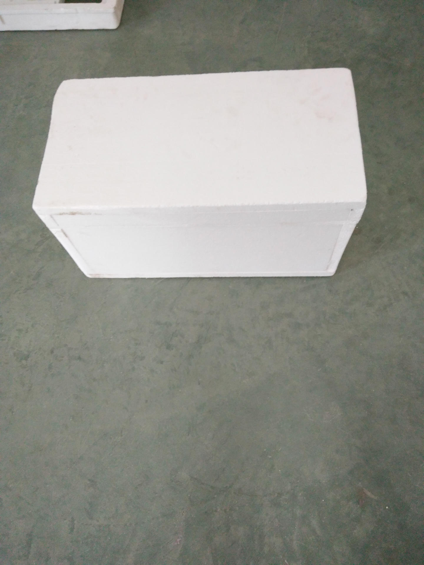 批发白色泡沫盒泡沫箱订 做发货用减震泡沫出售加 工定 制