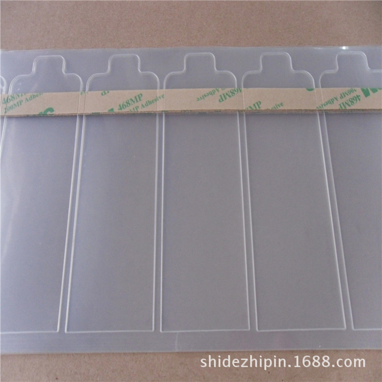 3034123841_1013437805