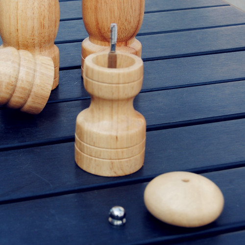 Wood color wooden manual wooden pepper grinder multi-size pepper grinder pepper grinder salt grinder manual