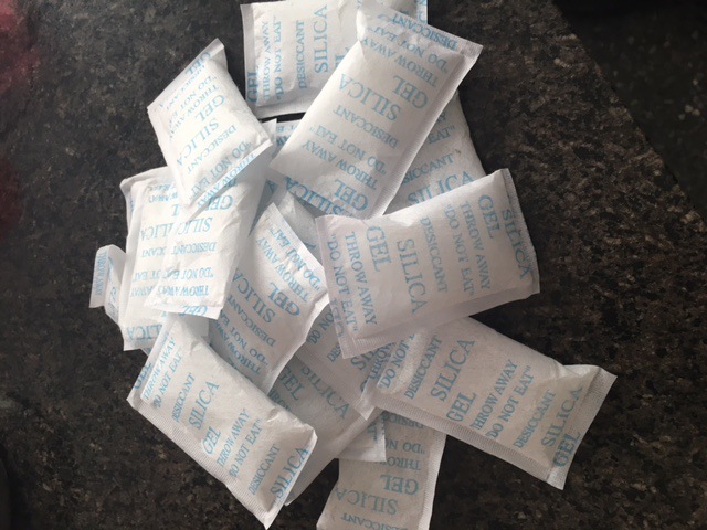 源头直销无纺布干燥剂 1至100克包装硅胶干燥剂 根据买家需求