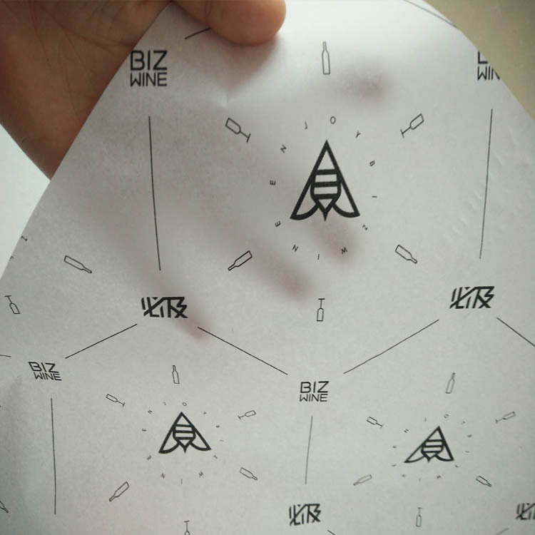 金色/银色满版logo印刷薄页纸，拷贝纸印刷，SGS环保认证