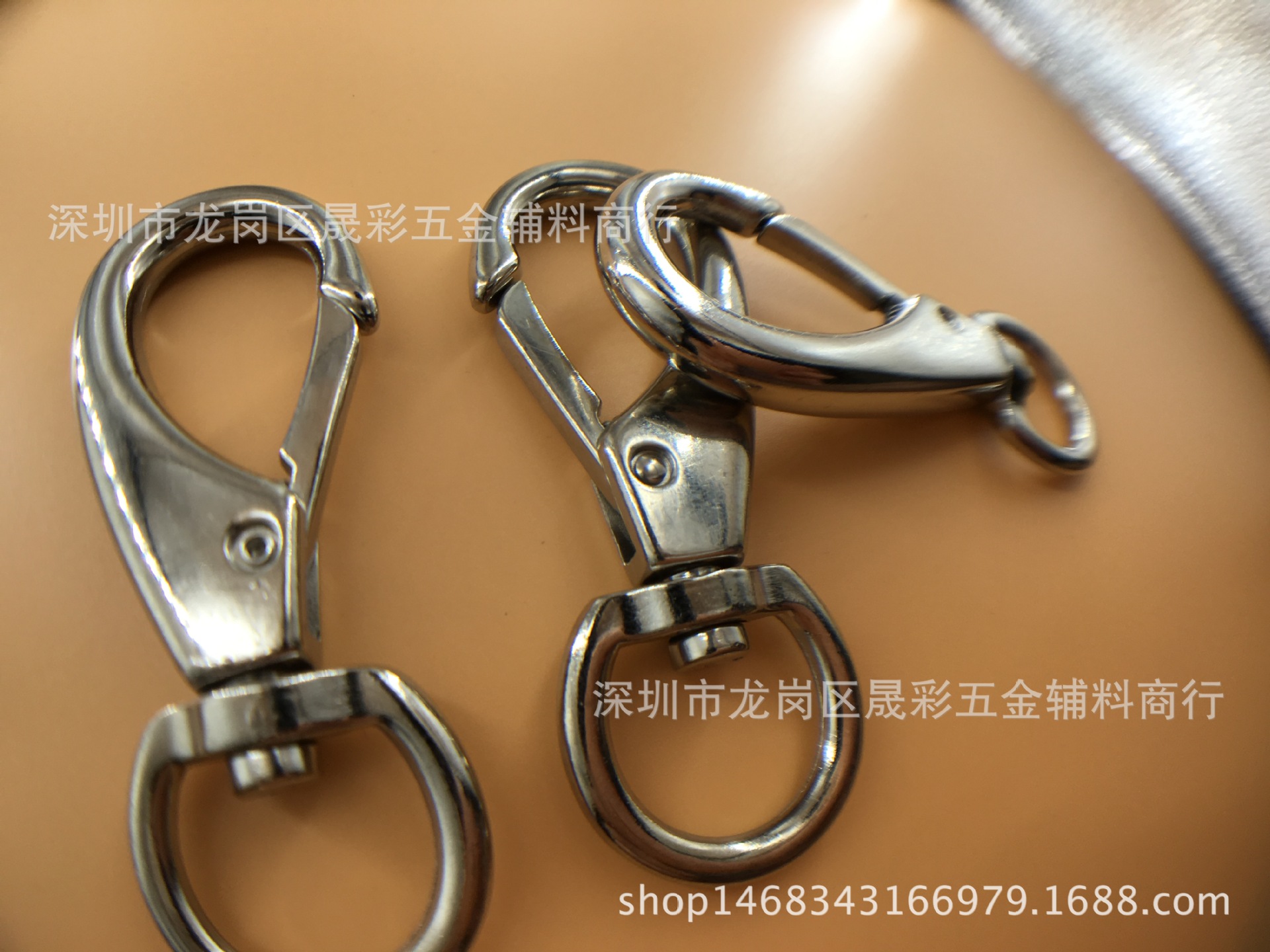 箱包合金钩扣 钥匙钩扣狗扣 宠物狗扣 登山背包钩扣 弹簧狗扣