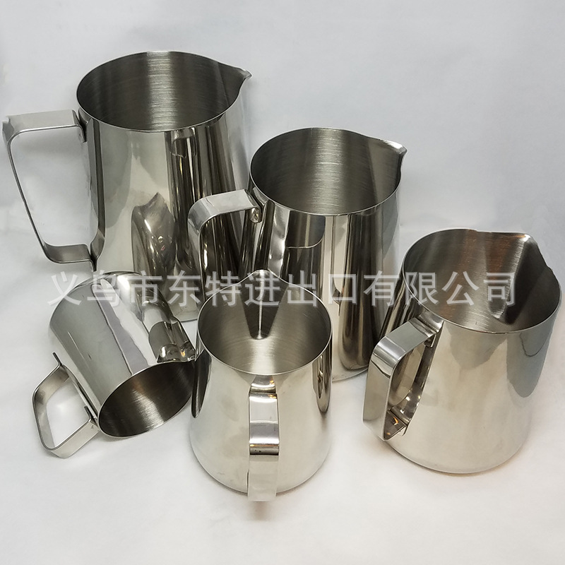 Factory direct sales of thickened stainless steel Japanese latte art cups, latte art jars, milk foam cups, milk whisking cups, and fancy coffee utensils detail image 3