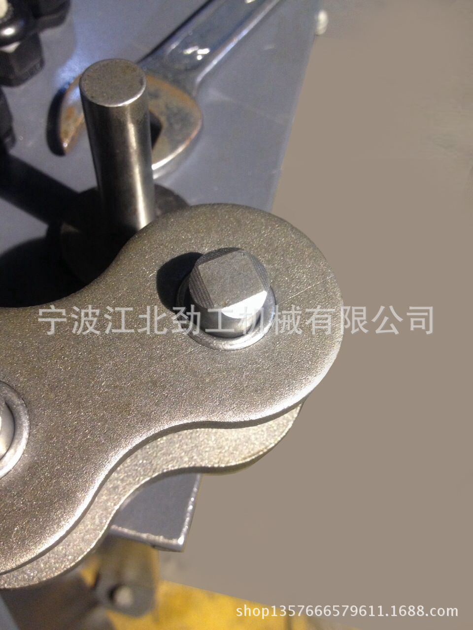 厂家热销各类加工设备全自动滚子装配反向内链板装配设备