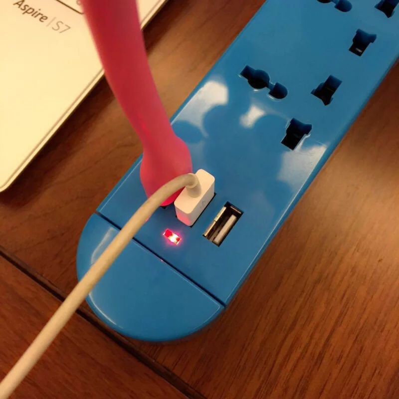 原装正品 DD808叮当多啦A梦机器猫旅行家居USB插线板插座插排4