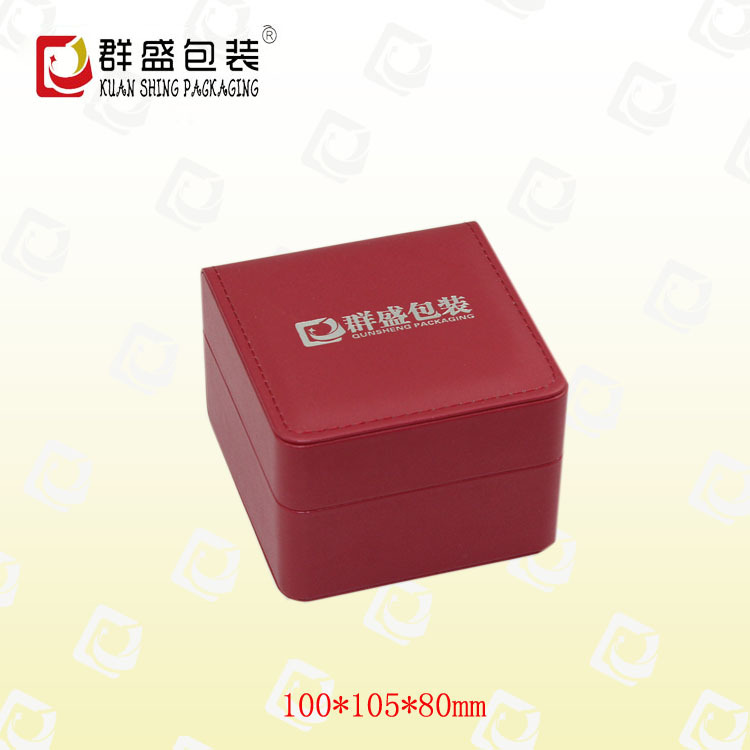 红色圆角智能手表盒100<em></em>x105X80MM