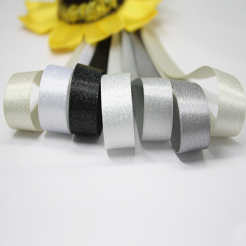 Yao Ming cinta al por mayor Satén de plata cinta de la trama hecha a mano accesorios DIY accesorios serie Blanca 3mm000-835