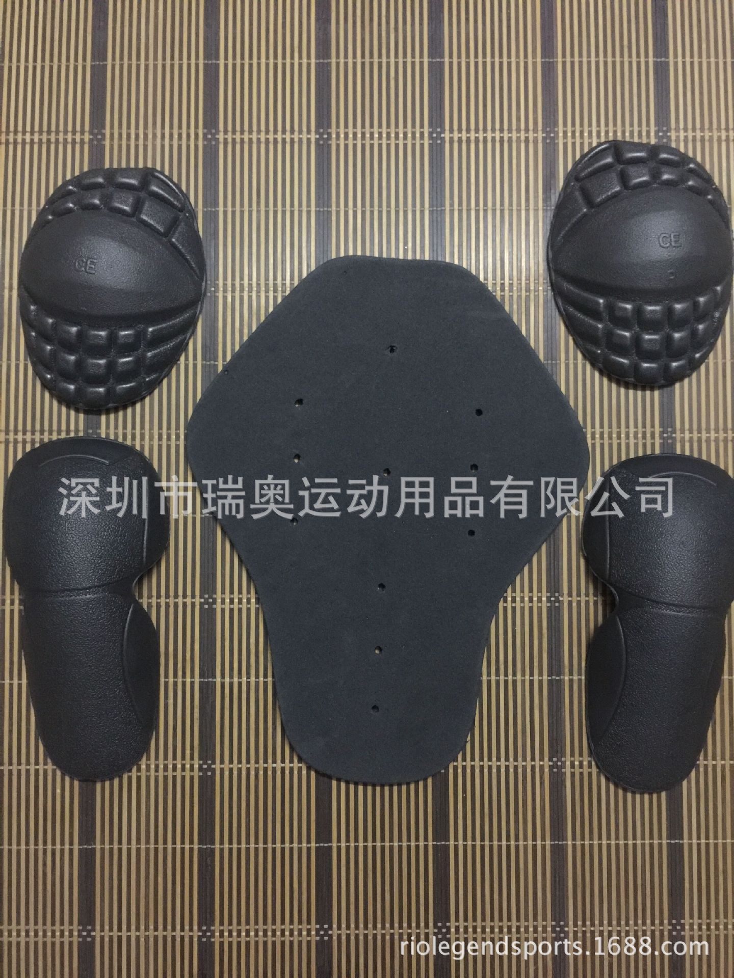 Oferta especial traje de carreras de protección incorporado engranaje de la motocicleta rodilla pad hombro codo almohadilla de cinco piezas EVA incorporado en el engranaje de protección