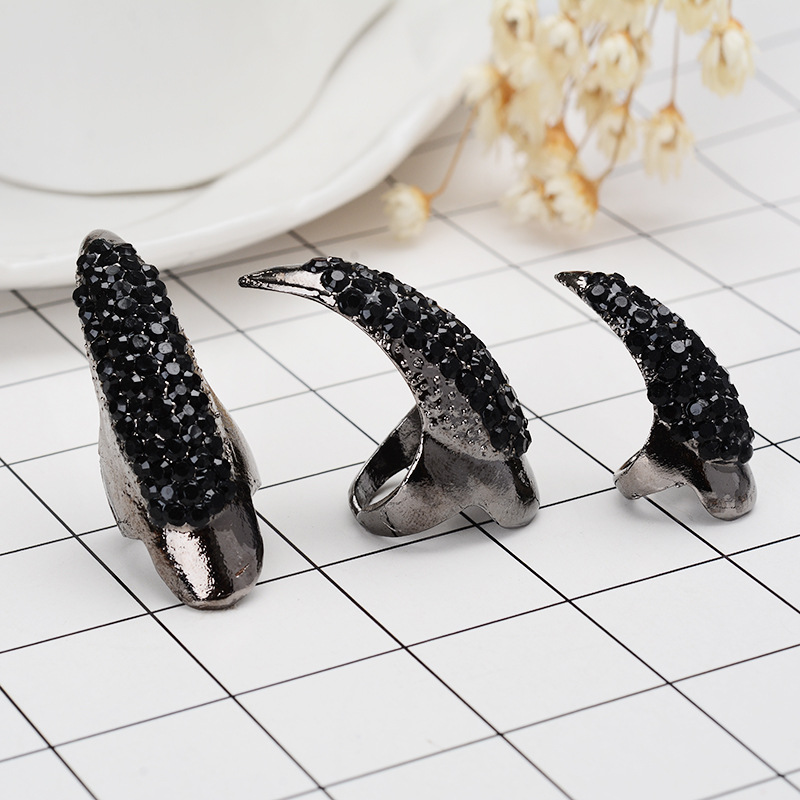 Articulated Diamonds Exaggerated Long Nails Punk Style Fashion Diamond Embellished Cat Demon Tips Long Nail Sleeve Ring display picture 9