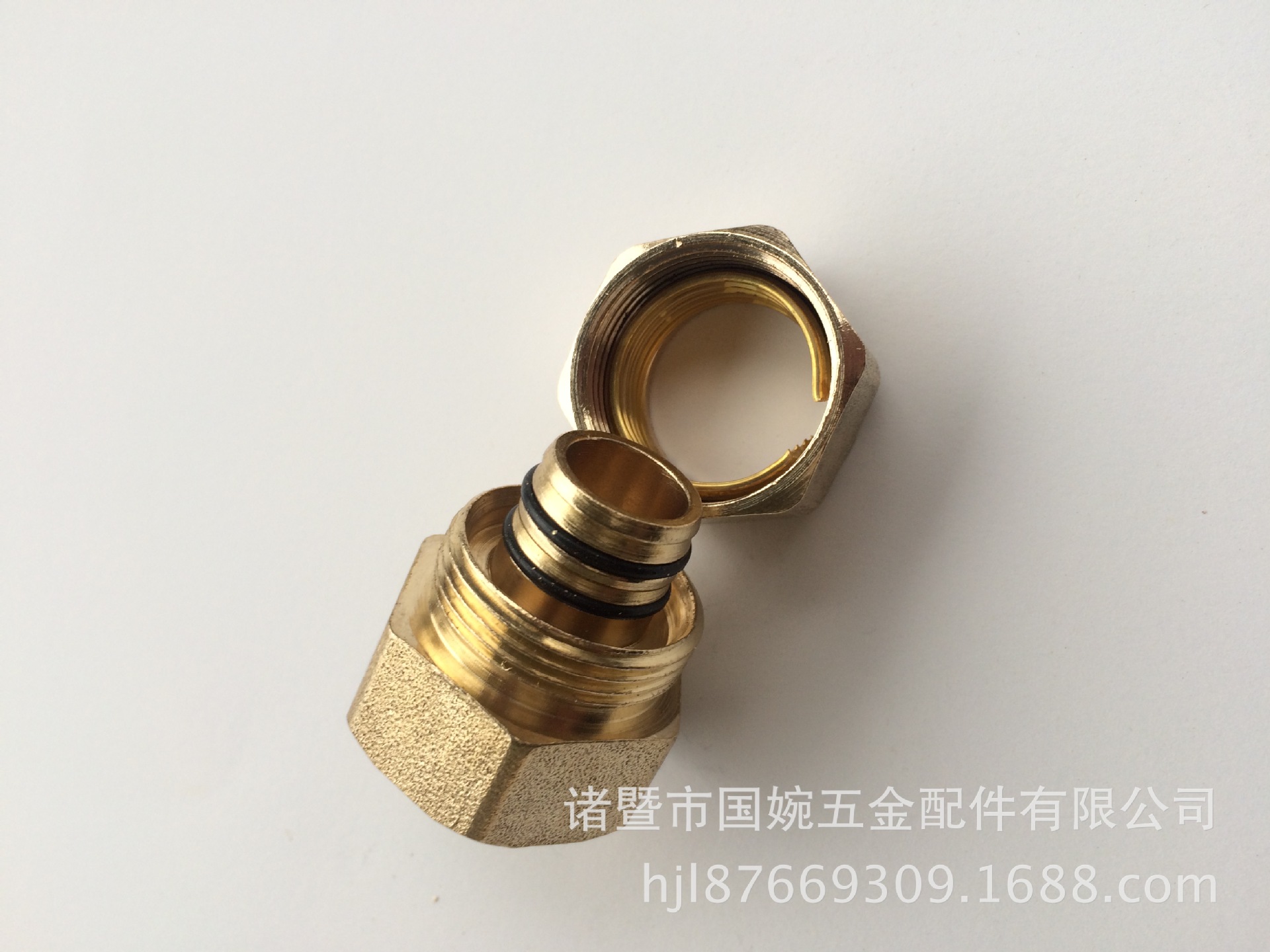 国巨20*3/4内丝直接 卡套式铜管件 铝塑管铜接头