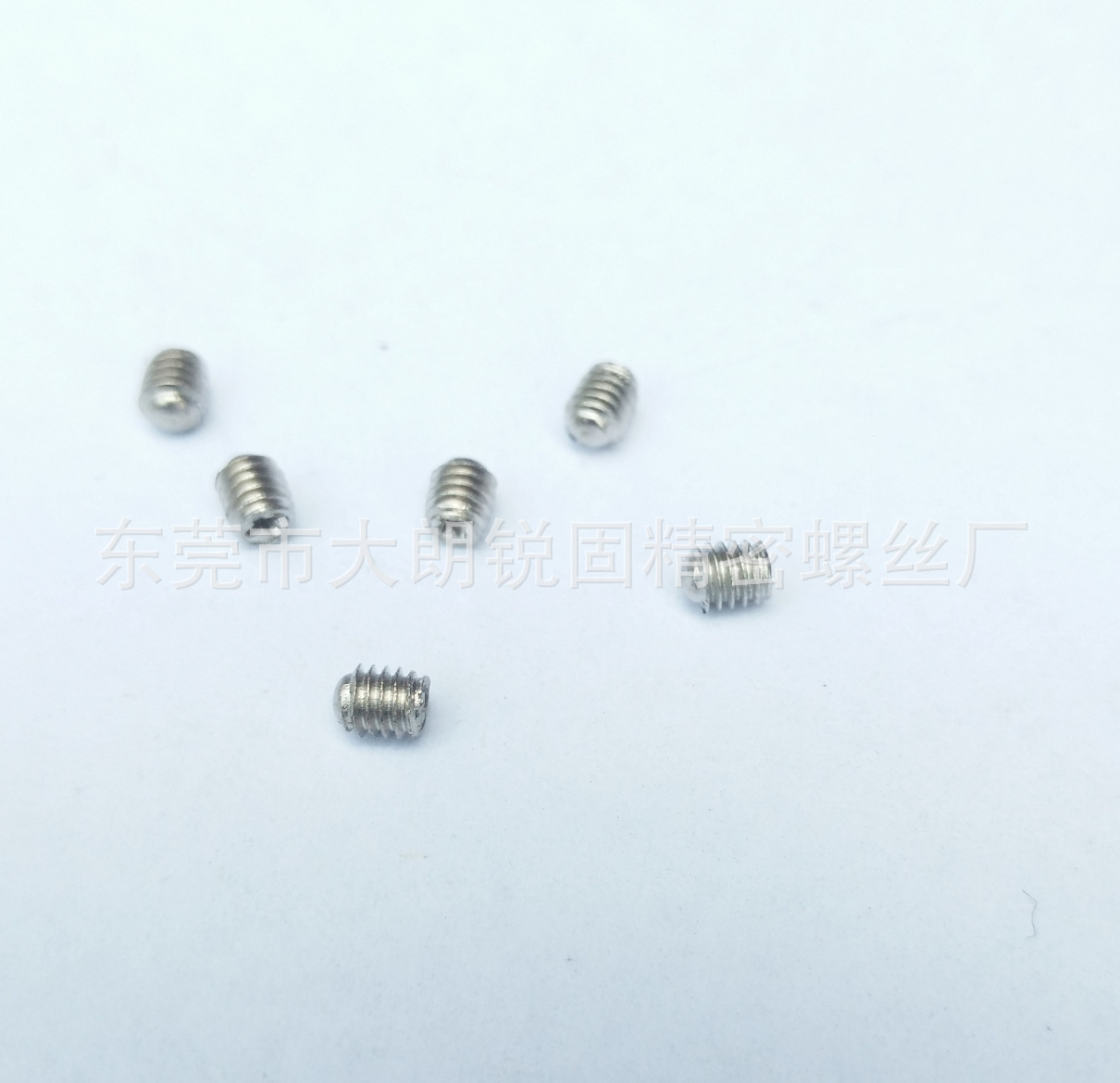 专业订做生产  平端紧定  圆尾M2十字机米螺丝    自产自销