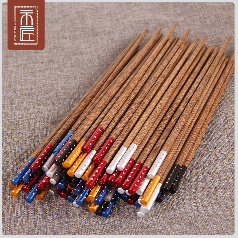 A wooden Carpenter Wenge chopsticks hotel chopsticks woodiness tableware Lettering LOGO