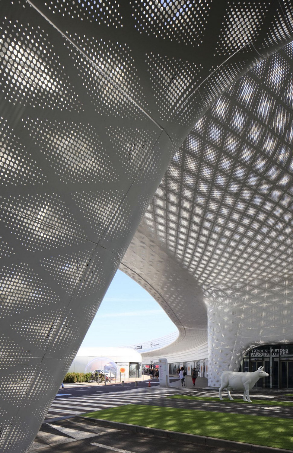 6355451685273144533875607