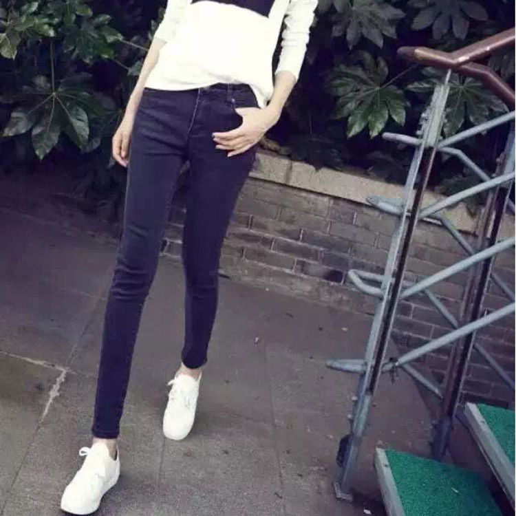 Clearance of Discontinued Sizes: Spring/Summer Thin Washed Black-Gray Cropped Skinny Stretch Jeans for Women, Wholesale