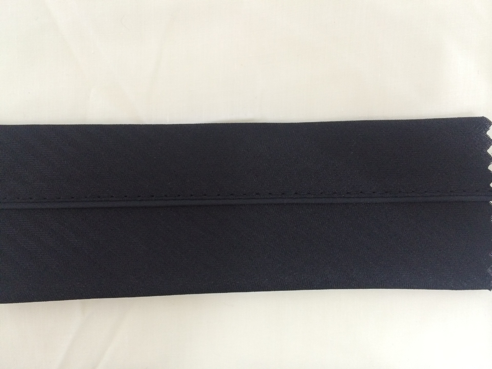 厂家直销供应西裤腰里  服装辅料黑色鱼骨纹西裤腰里