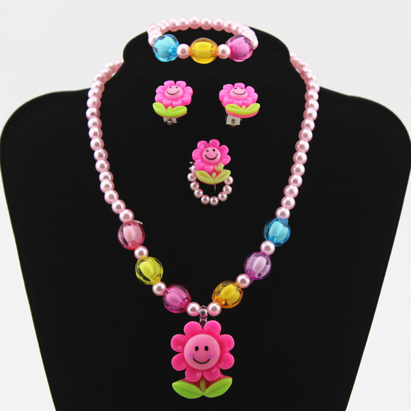 Wholesale Children's Ornaments Sets Of Chain Cartoon Sun Flower Beaded 4-piece Necklace Jewelry Set display picture 1