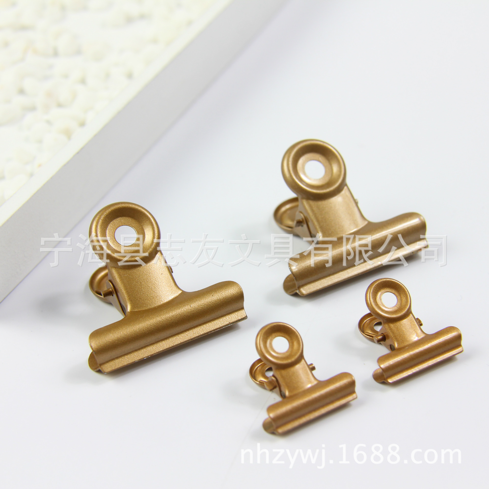 志友文具 厂家直销现货供应 31mm炫彩色金属圆形钢夹 铁夹-阿里巴巴