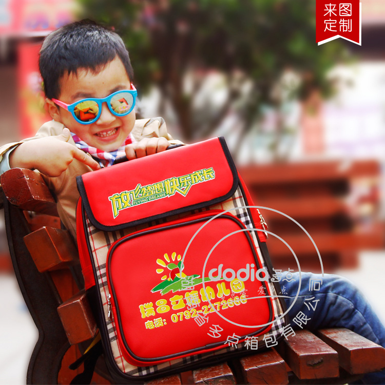 2016新款贵族英伦书包幼儿园书包pu皮包包免费设计