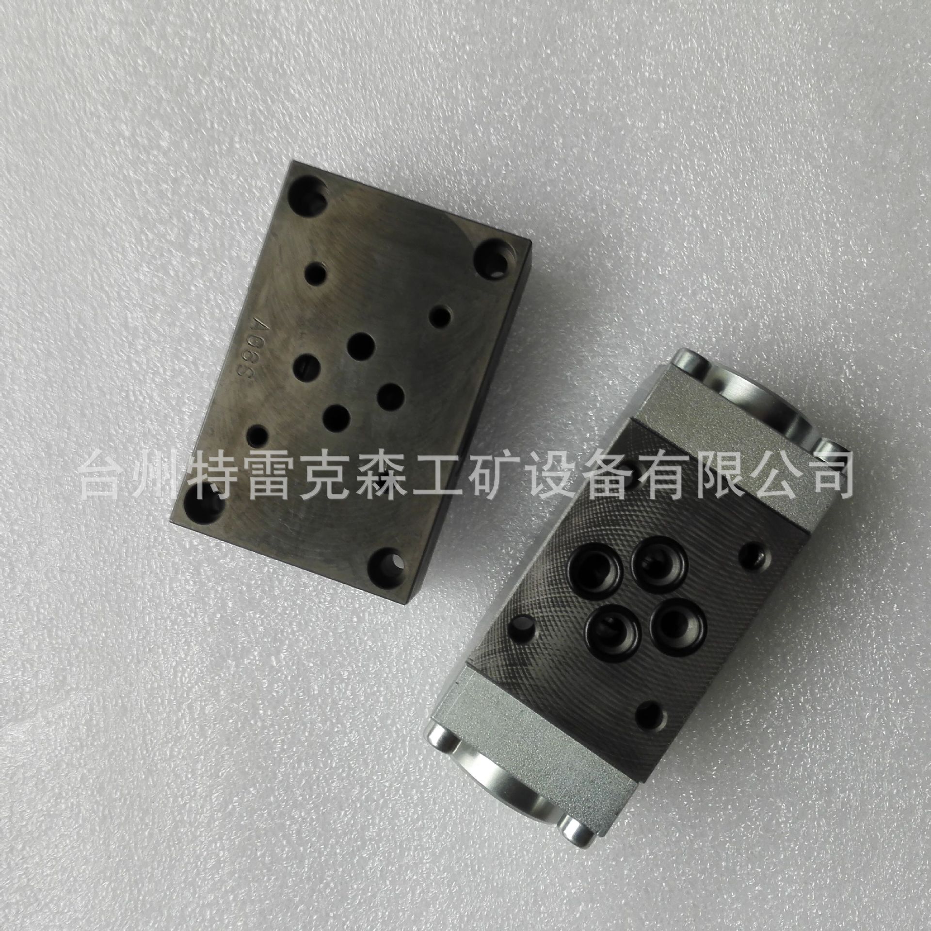 供应TR50特雷克是原厂件 TEREX parts  15233670 TR60方向控制阀