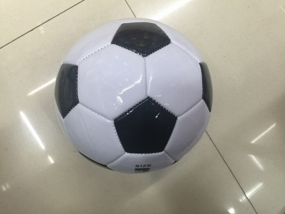 学生训练足球3号 4号5号PVC PU黑白球彩色球类 厂家供应详情19