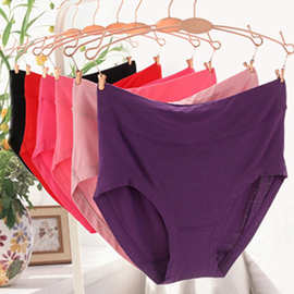 新品莫代尔棉女士内裤中腰宽松透气加大码胖mm性感无痕三角裤夏季