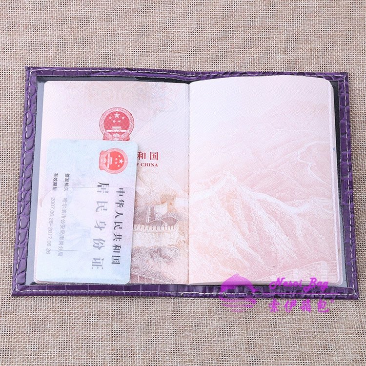 Passport case, polyurethane crocodile print, protective passport cover, 11 colors, 14.2×9.8×0.5 cm