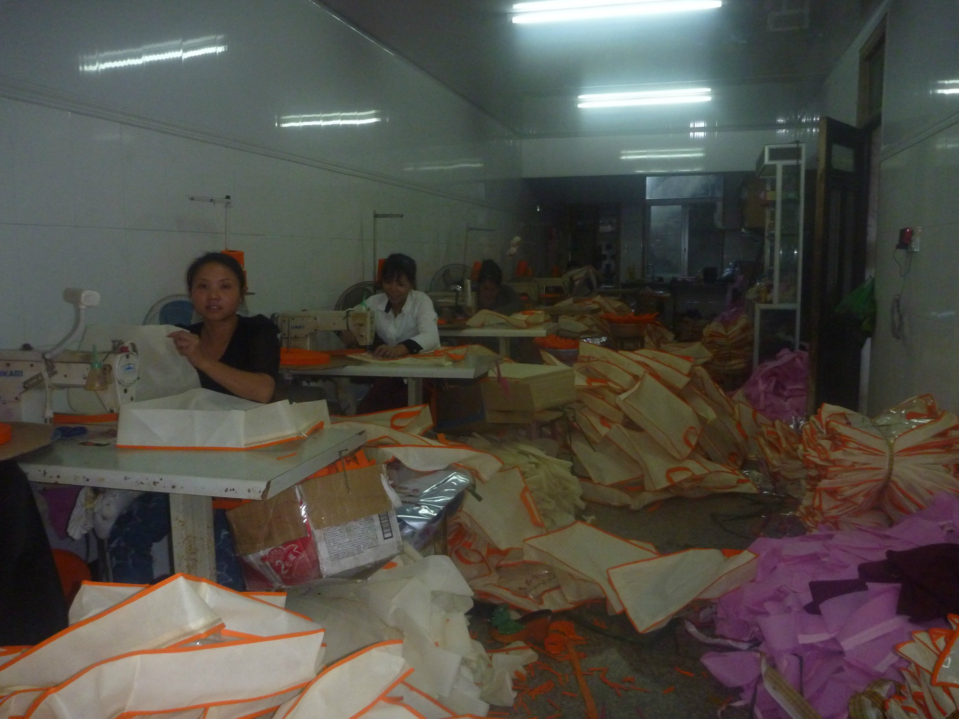 批发车缝无纺布制品袋子寄样品袋棉麻帆布涤纶手提袋带LOGO