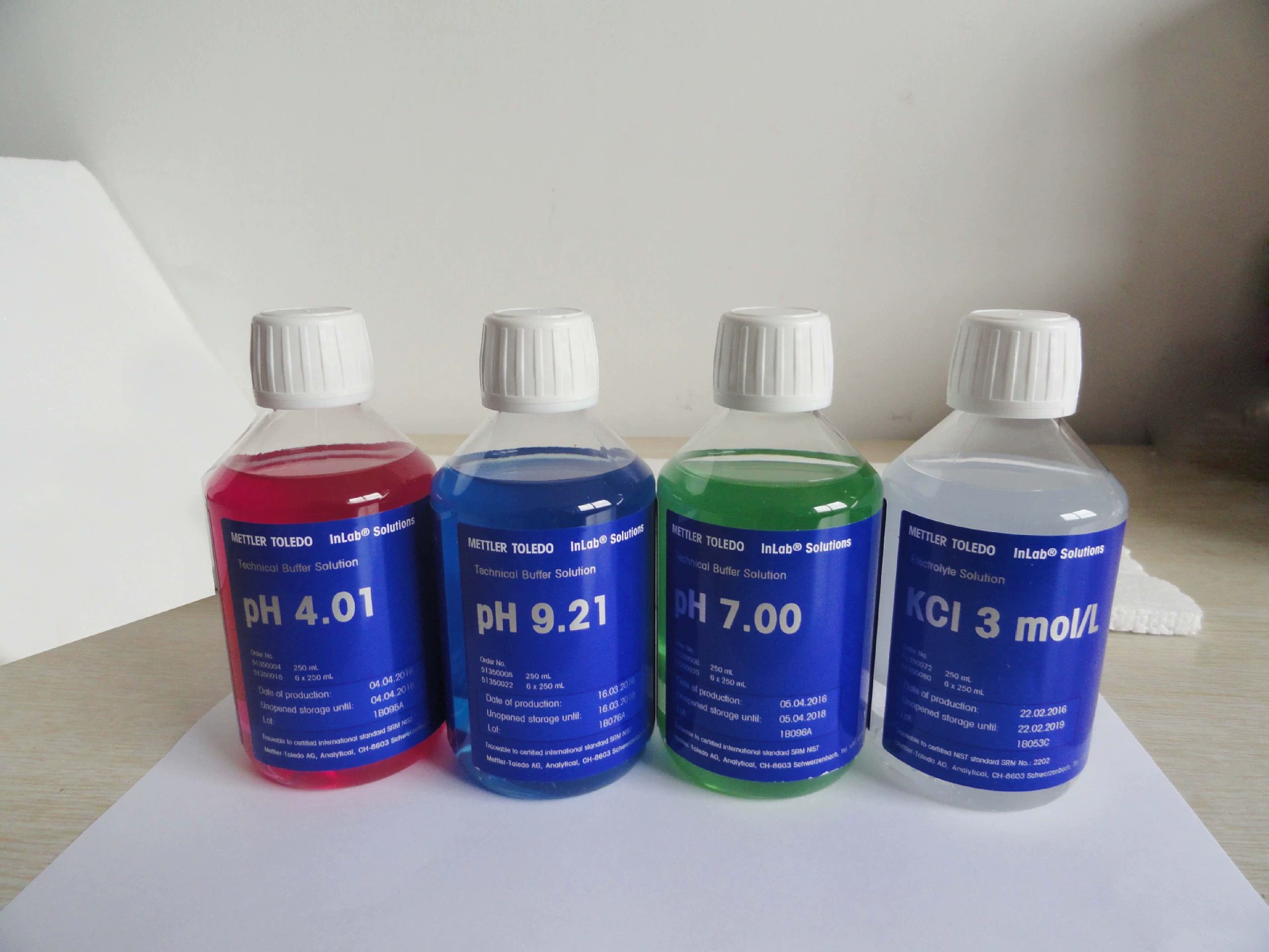 Стандартный калибровочный раствор для буферной проводимости METTLER pH