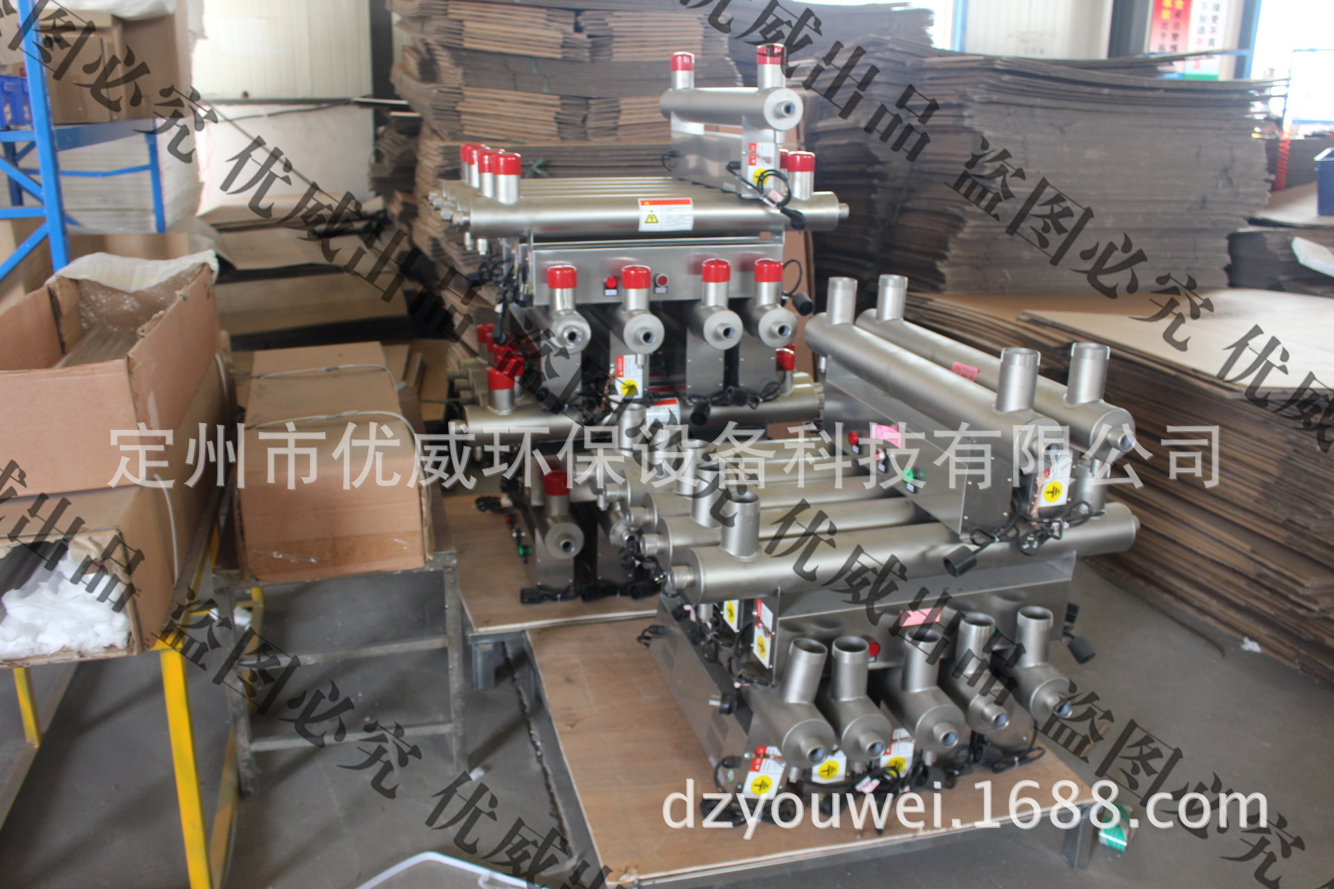 优威-红蚁很忙，挥汗如雨