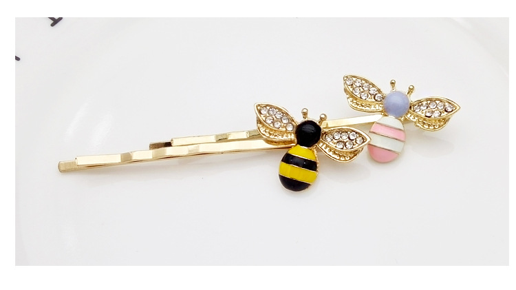 Korean Sweet Cute Colored Bee Hairpin display picture 5