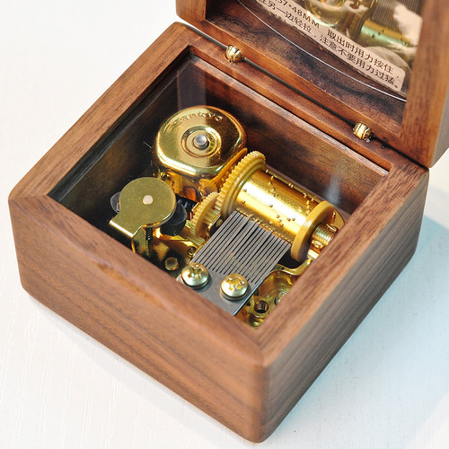 Wholesale wooden photo music box walnut music box diy engraving photo wooden box gift creative gift