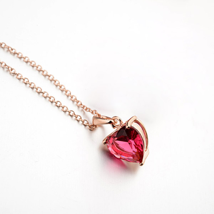 �¿����Լ��Ȼʯ���ĵ�׹���� ����ʱ��С������Ʒ���� 331240