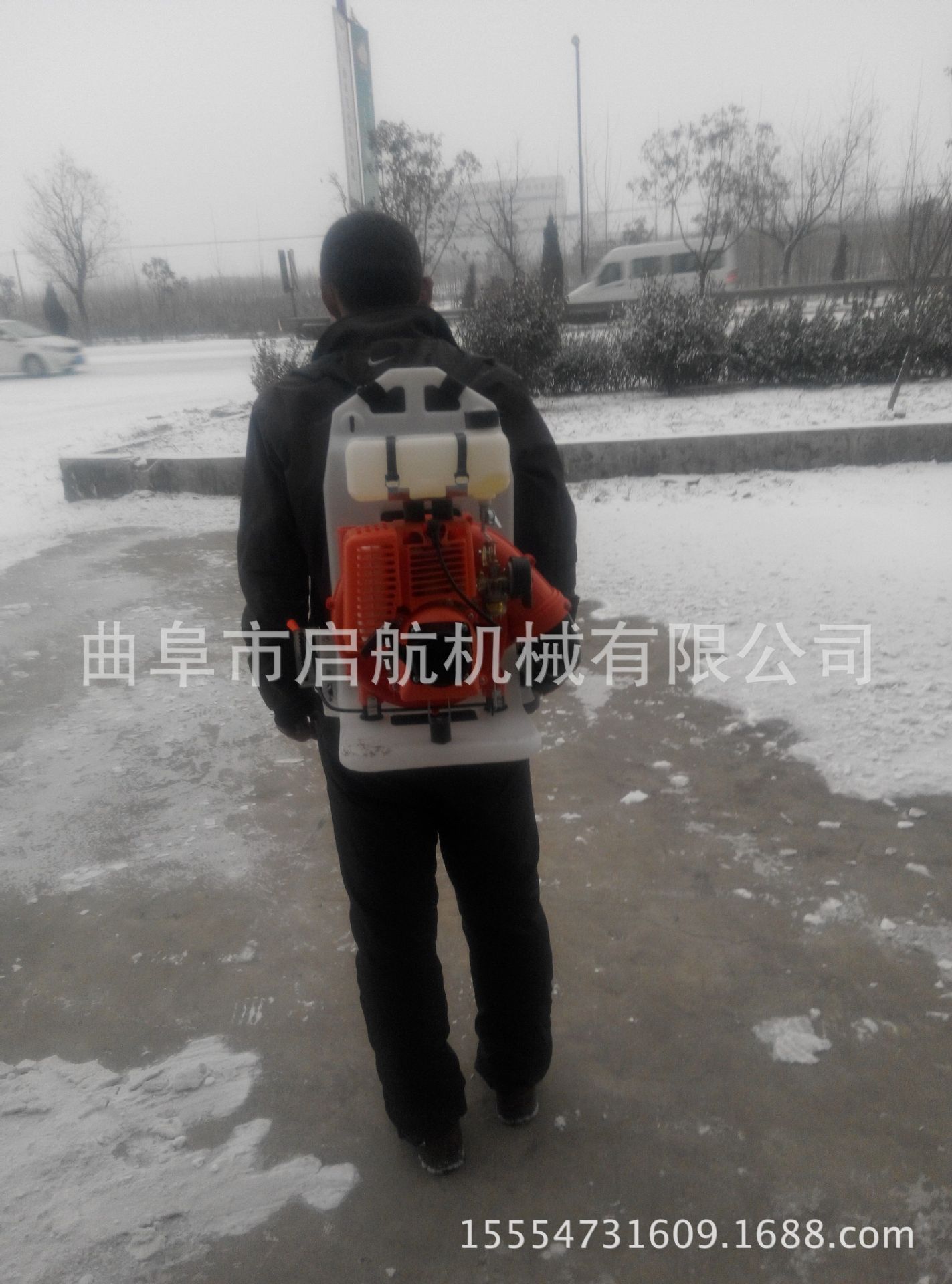 扫雪车图片农业吹雪机 消防用灭火机 扫雪车图片