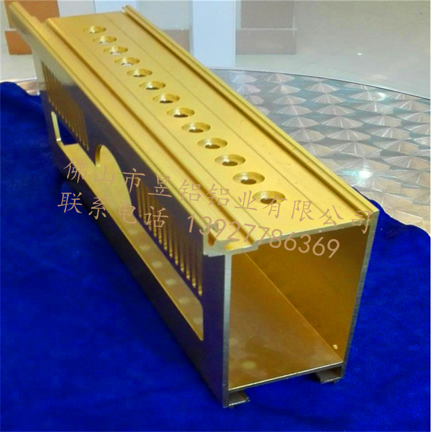 供应多规格现模通用铝型材 圆管 方管铝合金精密处理表面处理