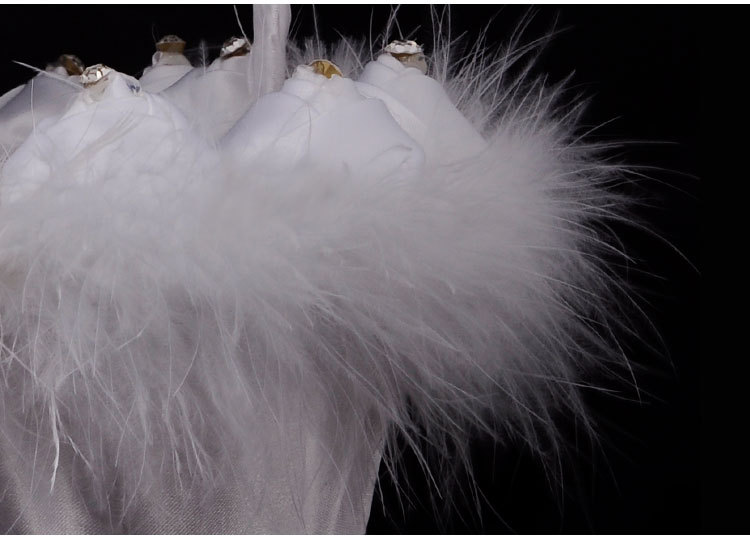 Wholesale of Western-style wedding supplies, creative flower bud heart-shaped flower baskets, ostrich fur flower boys scattering flowers, flower baskets and hand-held baskets detail image 13