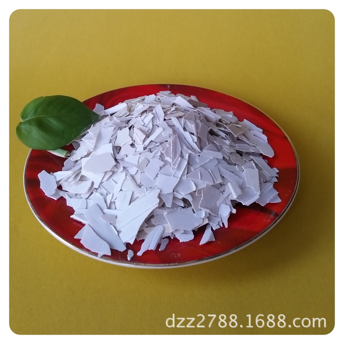 PVC再生粉碎料再生纯白色塑钢破碎料 再生PVC扣板磨粉料