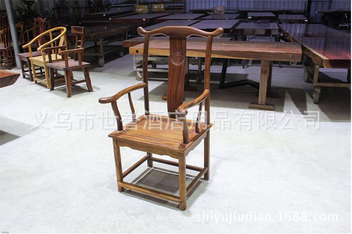 2750100956_311641407