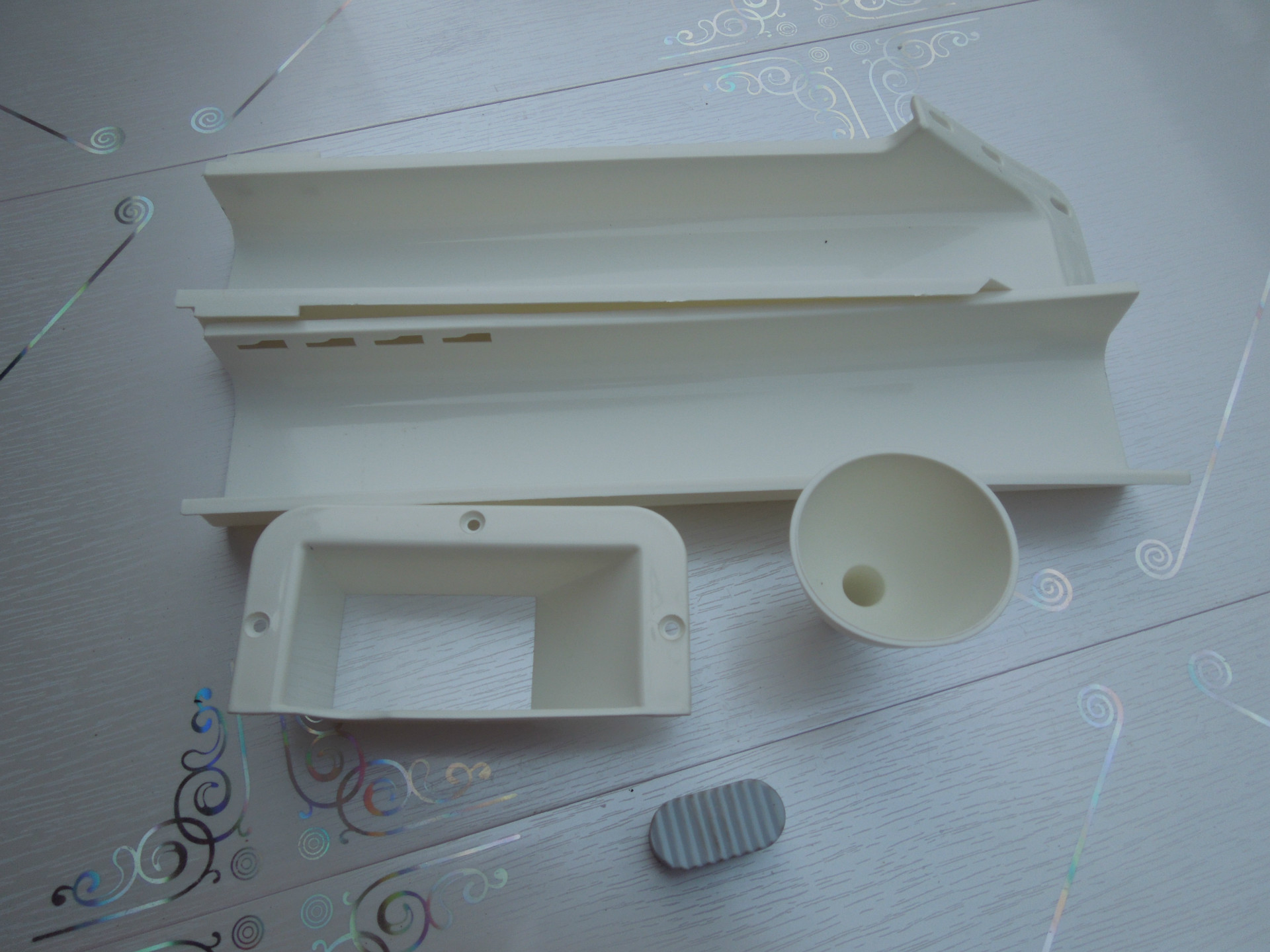 高速缝纫机塑料配件漏斗